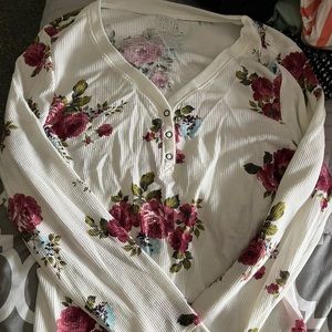Time and Tru Large Thermal Floral Top